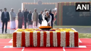 Delhi: Prime Minister Narendra Modi pays floral tribute to former Prime Minister Atal Bihari Vajpayee at the 'Sadaiv Atal' memorial, on his birth anniversary. (Photo: ANI)